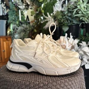 Women's Cream Sneakers